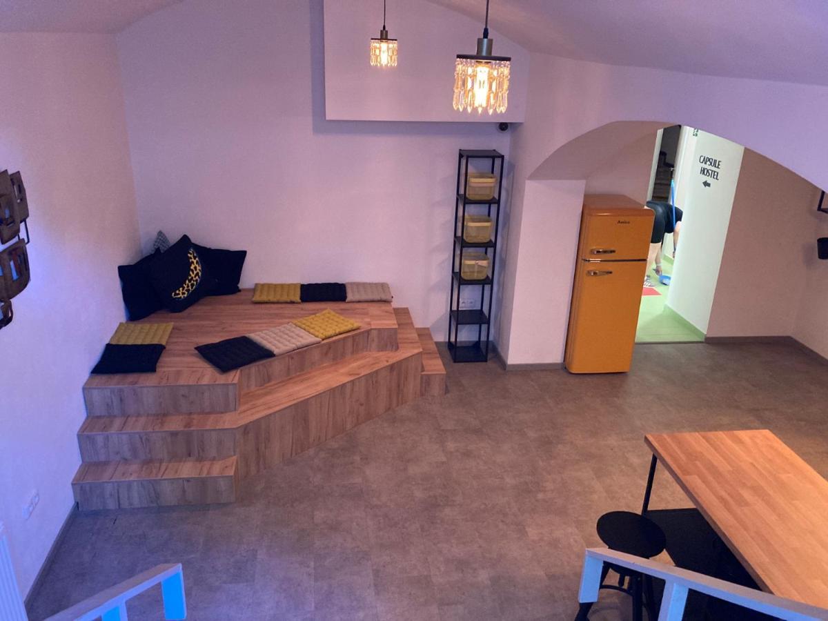 Capsule Hostel Erbenova Прага Екстериор снимка